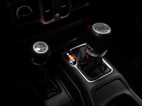 Certified 2019 Jeep Wrangler Unlimited Sahara w/ Cold Weather Group image 39