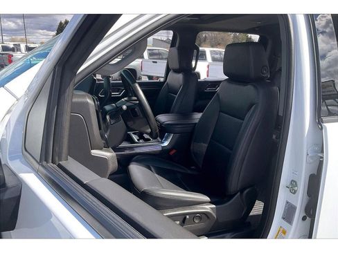 Used 2025 Chevrolet Silverado 3500 LTZ w/ Trail Boss Package image 27