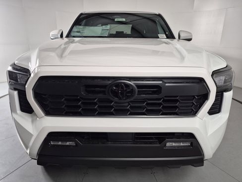 New 2026 Toyota Tacoma SR5 AWD/4WD image 7