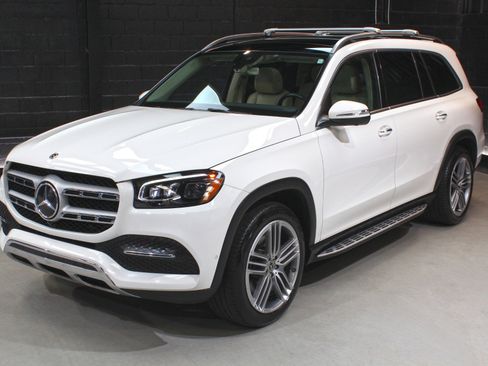 Used 2020 Mercedes-Benz GLS 450 4MATIC image 5