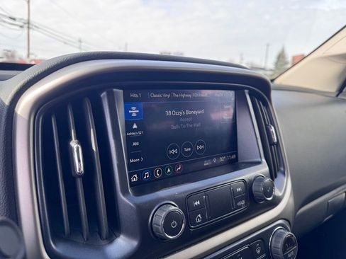 Used 2022 Chevrolet Colorado ZR2 w/ ZR2 Dusk Special Edition image 18