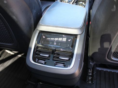 Used 2020 Volvo XC90 T6 Inscription w/ Protection Package Premier image 21