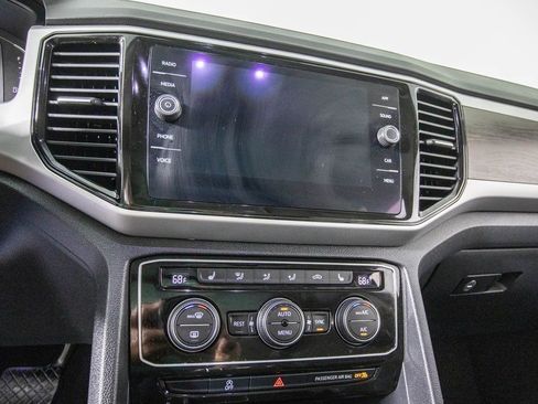 Used 2022 Volkswagen Atlas SE image 30