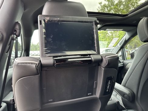 New 2024 Chrysler Pacifica Premium image 26