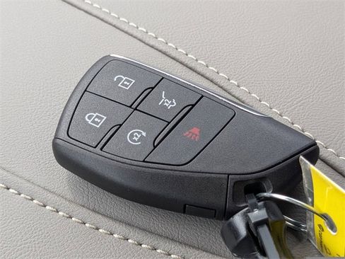 New 2026 GMC Acadia Elevation w/ LPO, Floor Liner Package image 34