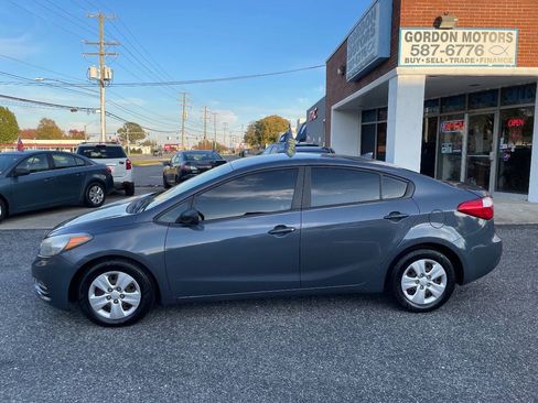 Used 2016 Kia Forte LX FWD image 5