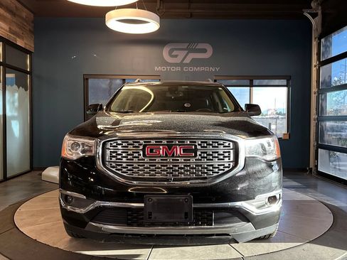 Used 2017 GMC Acadia Denali w/ Technology Package AWD/4WD image 8