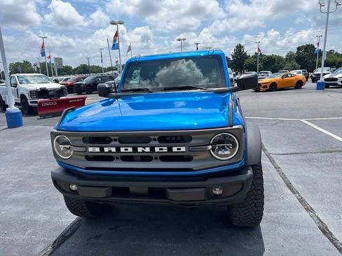 Used 2024 Ford Bronco Big Bend w/ Sasquatch Package AWD/4WD image 2