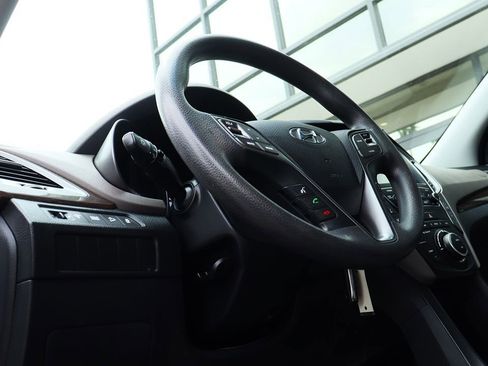 Used 2017 Hyundai Santa Fe Sport image 40