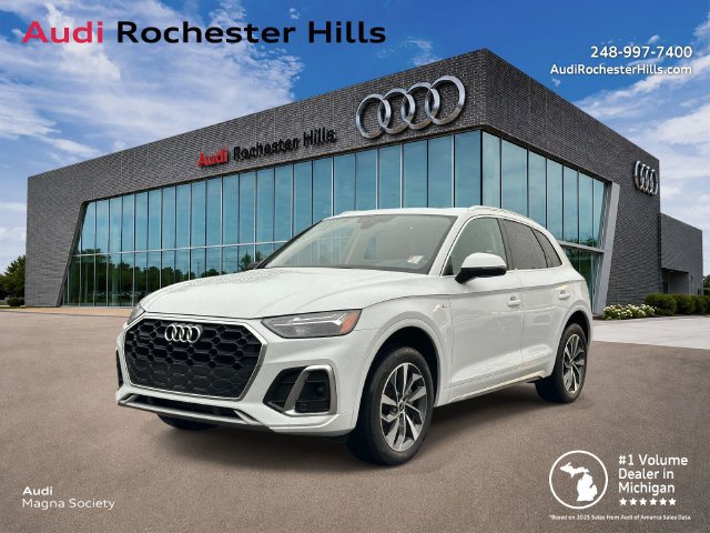 Used 2023 Audi Q5 2.0T Premium w/ Convenience Package AWD/4WD image 1