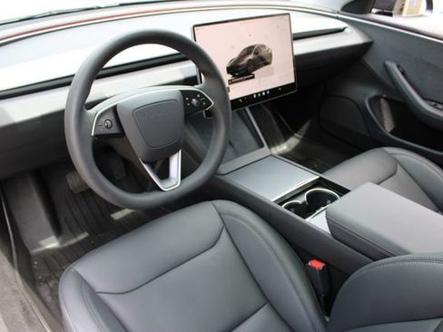 Used 2024 Tesla Model 3 Standard Range image 8