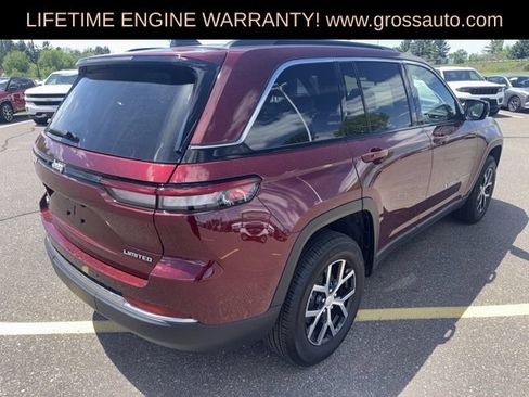 Used 2024 Jeep Grand Cherokee Limited AWD/4WD image 9