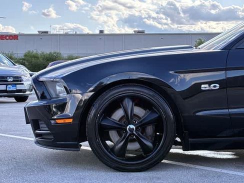 Used 2013 Ford Mustang GT Premium w/ Brembo Brake Pkg RWD image 14