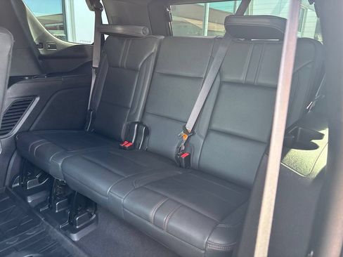 Used 2022 Chevrolet Tahoe RST w/ Luxury Package AWD/4WD image 14