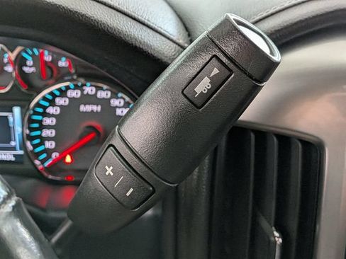 Used 2018 Chevrolet Silverado 1500 LTZ Z71 w/ LTZ Plus Package AWD/4WD image 33