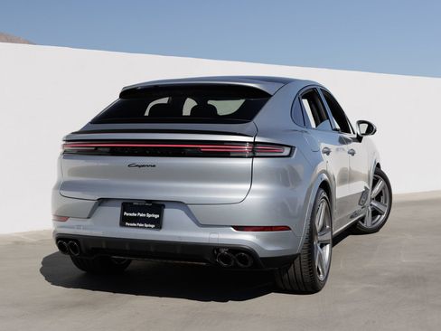 Certified 2026 Porsche Cayenne Coupe AWD/4WD image 7