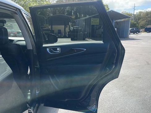 Used 2013 INFINITI JX35 AWD w/ Premium Pkg image 14