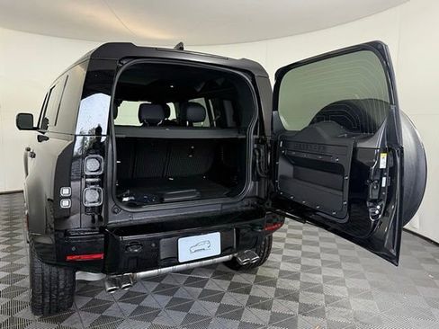 New 2025 Land Rover Defender 110 V8 image 20