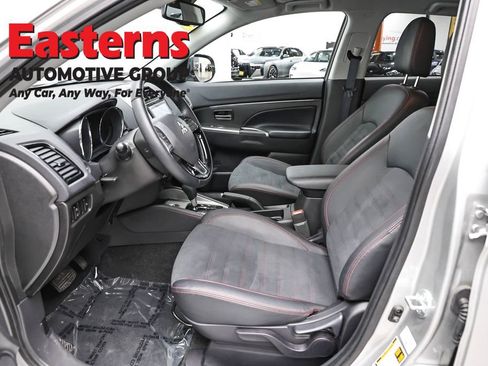 Used 2025 Mitsubishi Outlander Sport AWD image 13