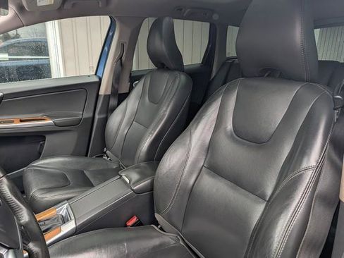 Used 2017 Volvo XC60 T6 Inscription w/ Preferred Option Package image 11
