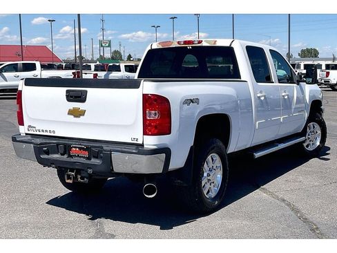Used 2014 Chevrolet Silverado 2500 LTZ w/ LTZ Plus Package AWD/4WD image 15