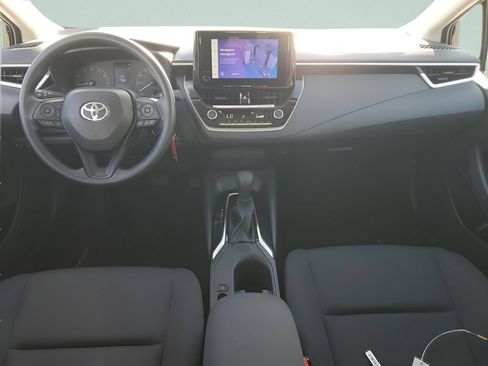 Used 2024 Toyota Corolla LE FWD image 11