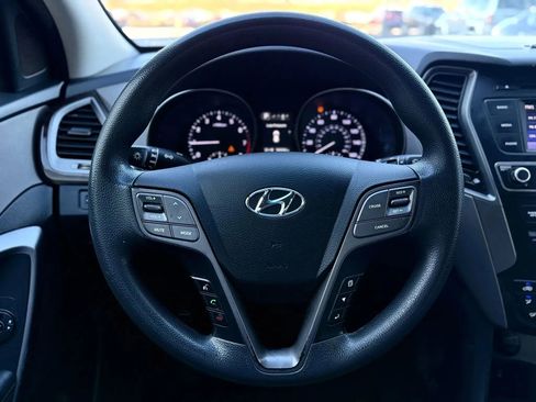 Used 2018 Hyundai Santa Fe Sport image 24