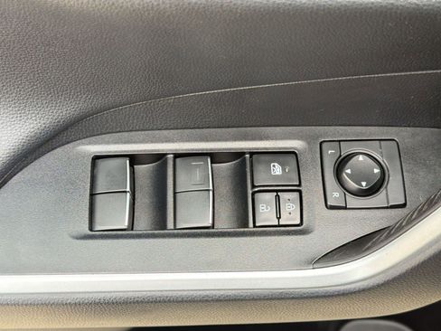 Used 2021 Toyota RAV4 XSE AWD/4WD image 21