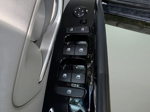 Used 2022 Hyundai Tucson Limited AWD/4WD image 14