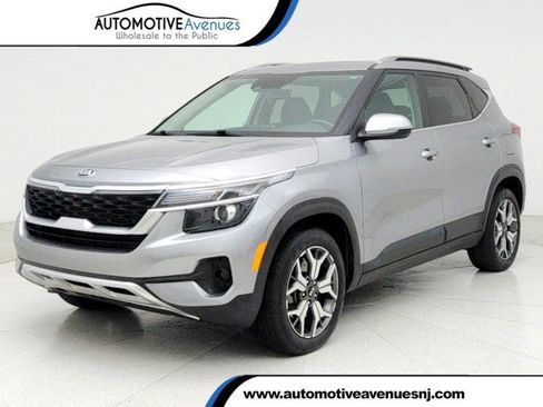 Used 2021 Kia Seltos EX image 1