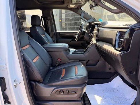 Used 2025 GMC Sierra 3500 AT4 w/ AT4 Premium Plus Package AWD/4WD image 13