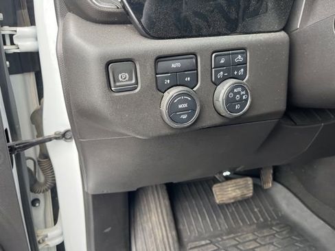 Used 2022 Chevrolet Silverado 1500 LTZ AWD/4WD image 30