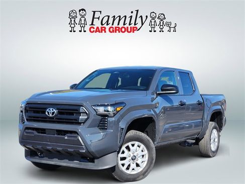 Used 2025 Toyota Tacoma SR image 1