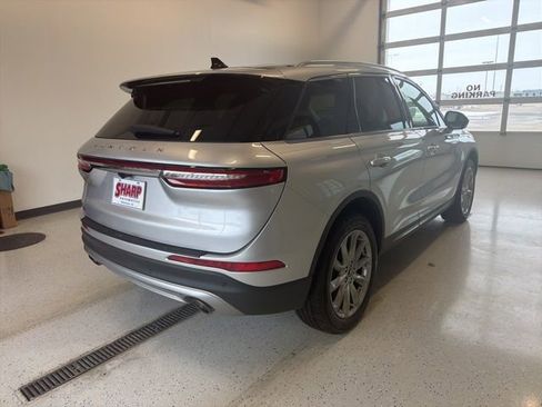 Used 2020 Lincoln Corsair AWD w/ Premium Package image 9