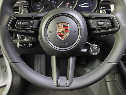 Used 2026 Porsche Macan Turbo image 22