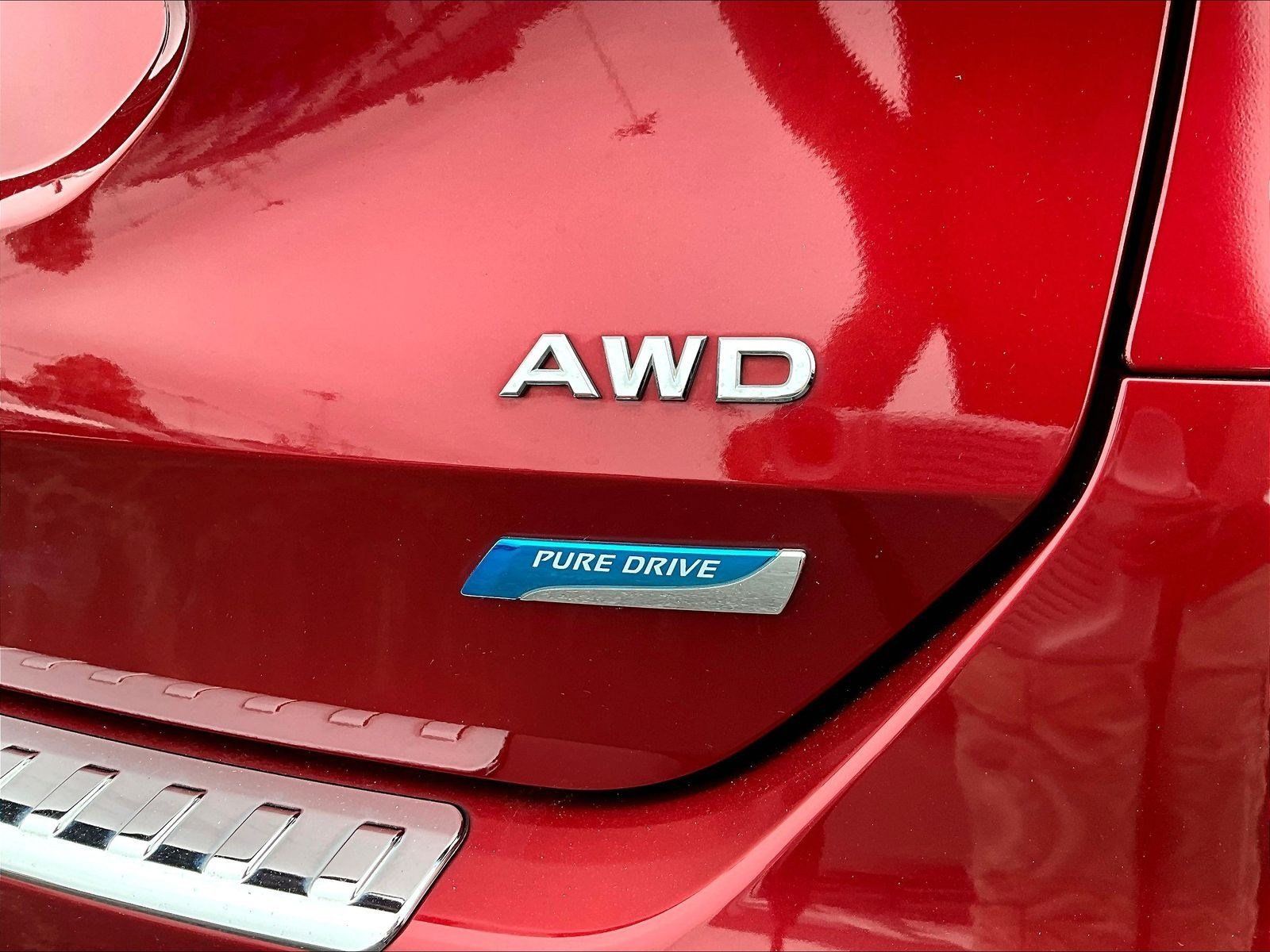 Used 2014 Nissan Rogue S AWD/4WD image 24