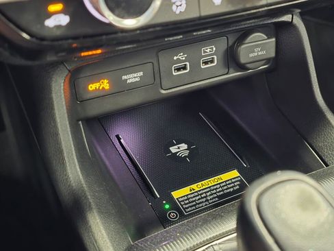 Used 2022 Honda Civic Touring image 36