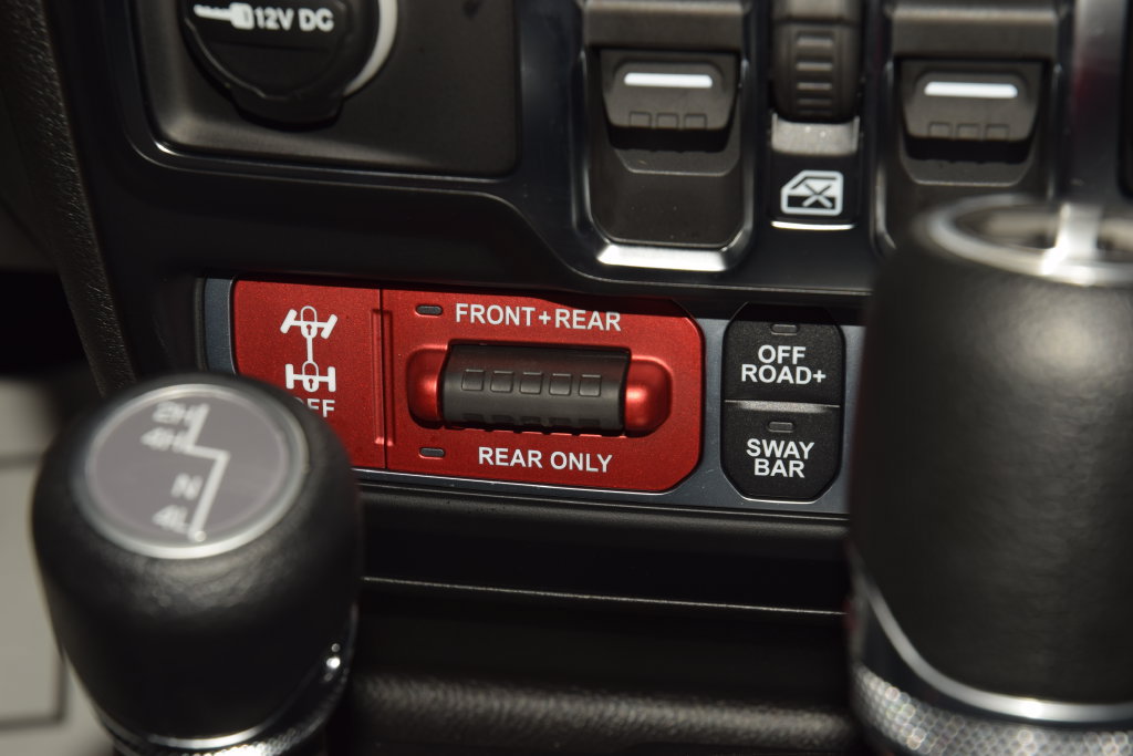 Used 2026 Jeep Wrangler Unlimited Rubicon w/ Safety Group AWD/4WD image 39