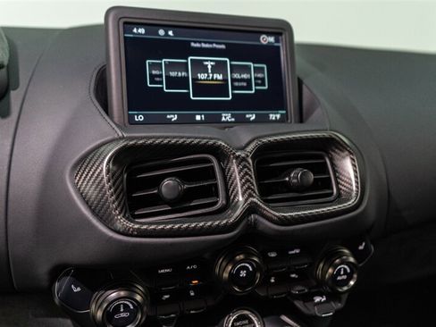 Used 2023 Aston Martin V8 Vantage Coupe RWD image 76