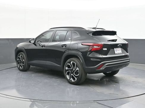 New 2026 Chevrolet Trax RS w/ Sunroof Package FWD image 7