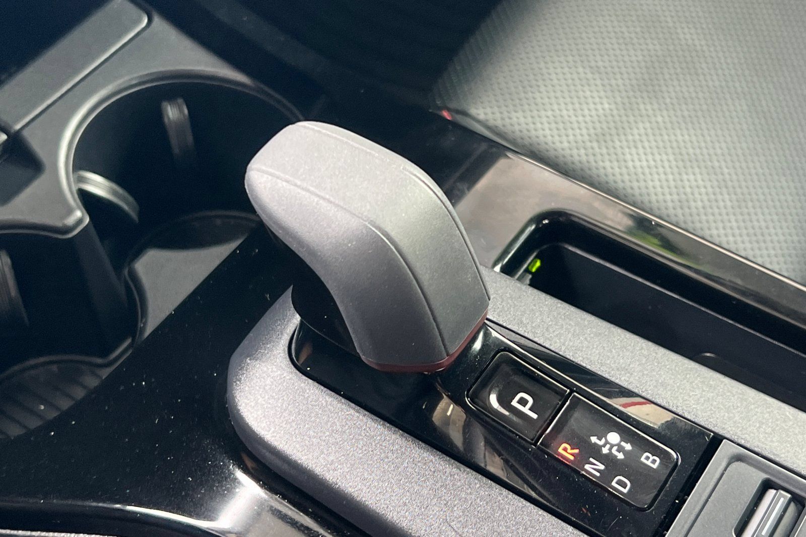 Certified 2026 Toyota Prius Plug-In Hybrid FWD image 18