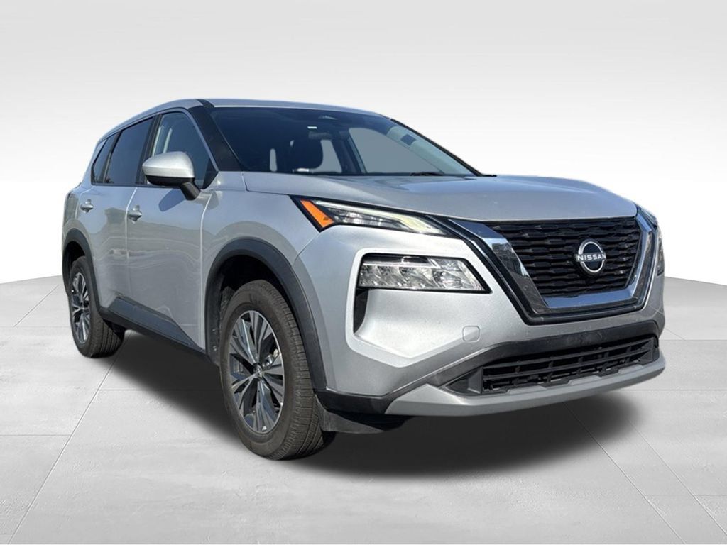 Used 2023 Nissan Rogue SV FWD image 3