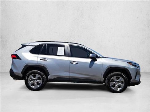 Used 2025 Toyota RAV4 XLE w/ Convenience Package FWD image 4
