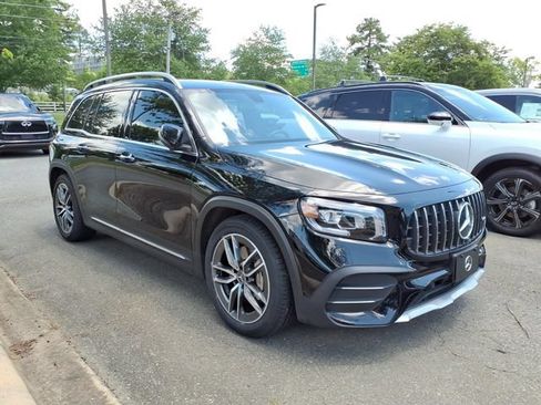 Used 2023 Mercedes-Benz GLB 35 AMG 4MATIC image 3