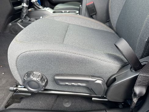 New 2026 Jeep Gladiator Sport AWD/4WD image 22