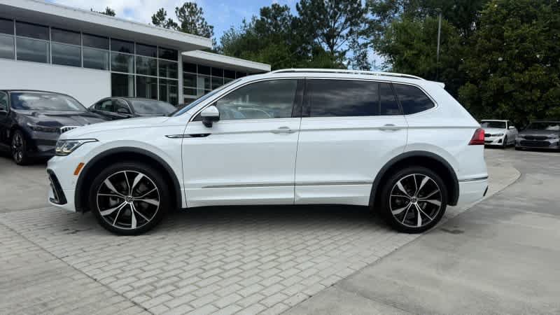 Used 2022 Volkswagen Tiguan SEL R-Line AWD/4WD image 3