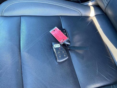 Used 2024 Chevrolet Silverado 1500 LT Trail Boss w/ LT Trail Boss Premium Package image 10