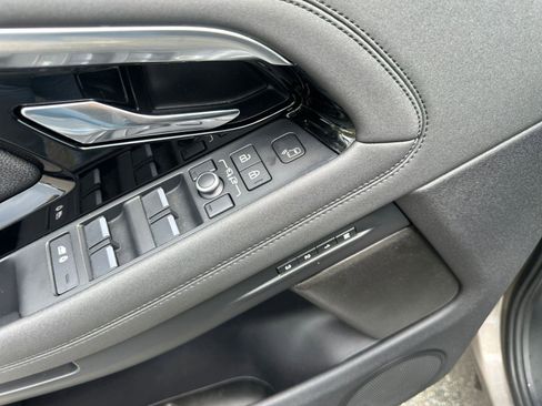 Used 2021 Land Rover Range Rover Evoque R-Dynamic S AWD/4WD image 14