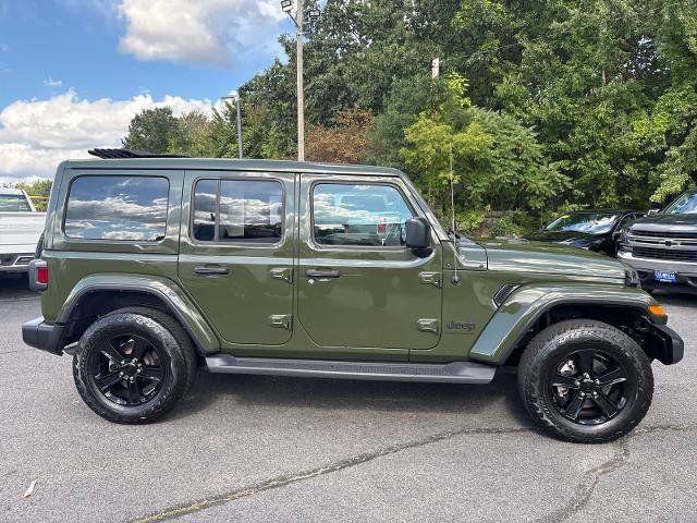 Used 2023 Jeep Wrangler Unlimited Sahara AWD/4WD image 4