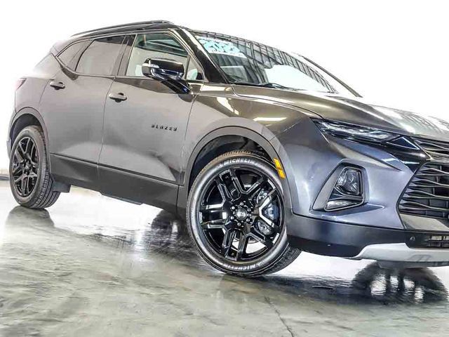 Used 2022 Chevrolet Blazer LT w/ Sound & Technology Package AWD/4WD image 5